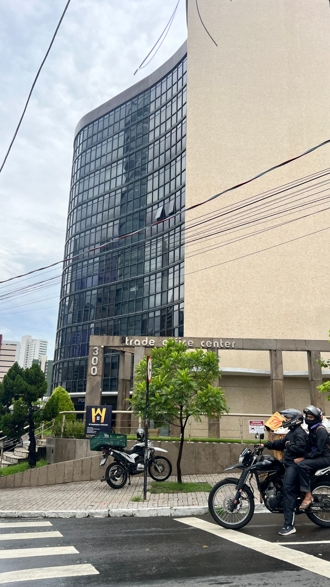 Fachada do Trade Office Center, sede do escritório Dantas, Valengo & Cunha, na Av. Senador Ruy Carneiro, 300, Miramar, João Pessoa